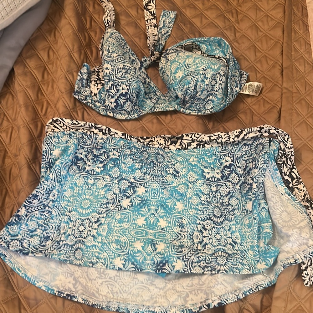 Tommy Bahama set skirted hipster bikini bottom XL and top 34 DD bra set